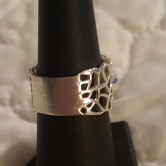 Artisan Ring Openwork Setting Blue Chalcedony - Picture 2 of 3